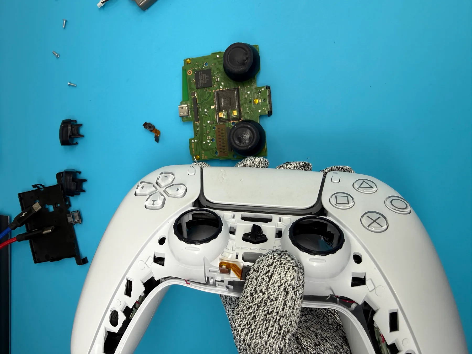 PS5 Controller Repair service at Star Phone Fix in Hialeah