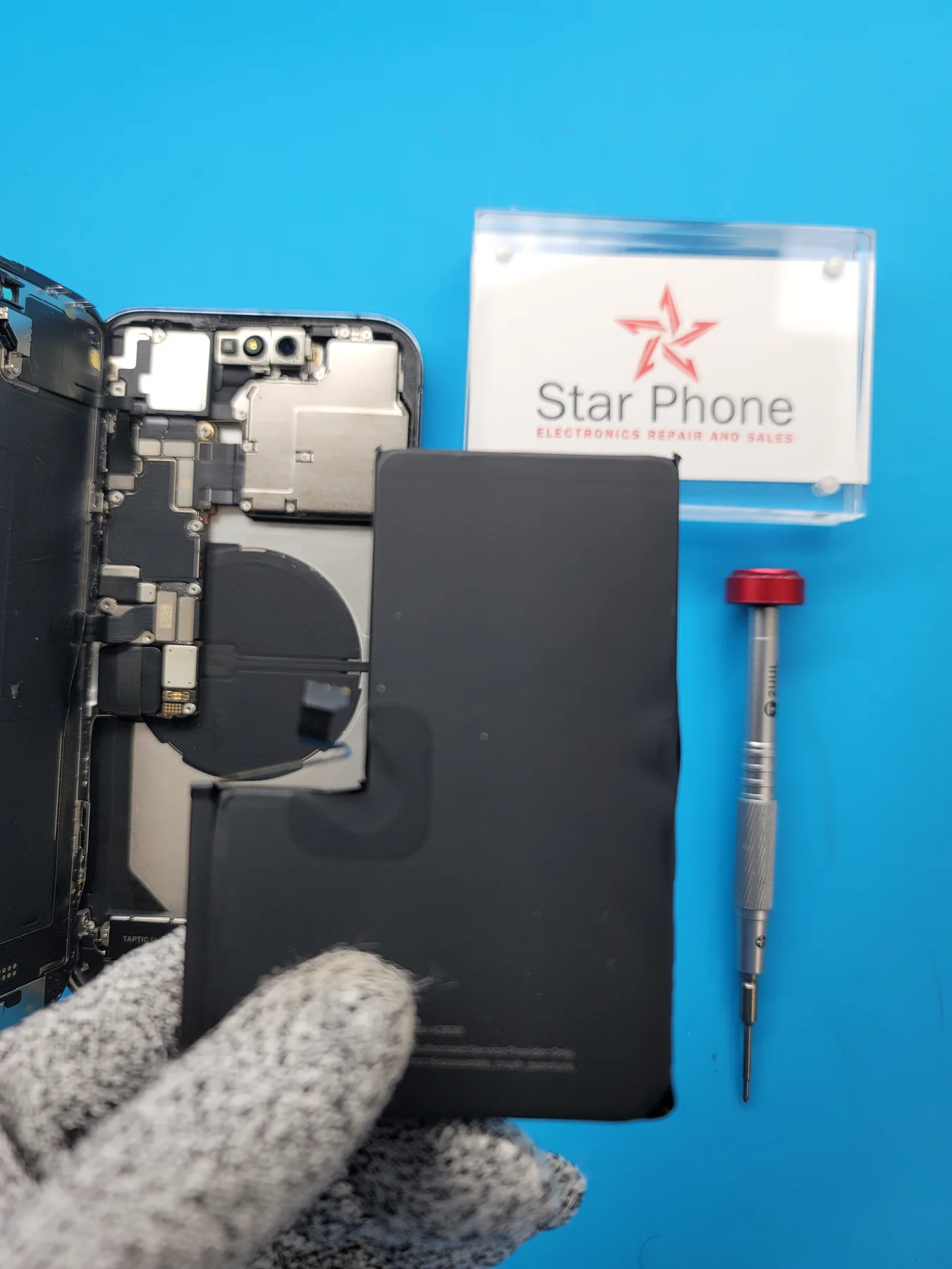 iPhone Battery Replacement service at Star Phone Fix in Hialeah